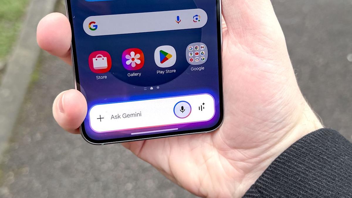 Lupakan Kacamata Pintar, Inovasi AI Ini Bikin Smartphone Jadi Lebih Canggih dan Praktis
