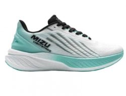 7 Rekomendasi Sepatu Recovery Lokal Berkualitas untuk Lari Ringan Bebas Nyeri!